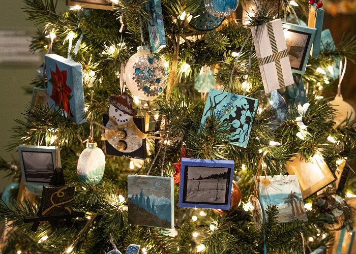 Crealde School of Art Festival of Trees brings 'Gifts of the Season' to Orlando Museum ... photo