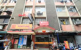 Hotel Reddoorz Plus @ Chinatown Binondo Manila Exterior photo