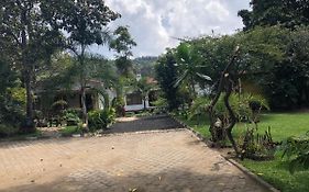 Vila Kivu Beach Garden Gisenyi Exterior photo