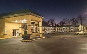 Motel Super 8 By Wyndham Kolumbie Exterior photo