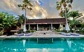 Villa Anjing Nusa Dua  Exterior photo