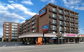 Hotel Howard Johnson Plaza By Wyndham By The Falls Niagara Falls Exterior photo