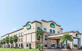 Hotel Wingate By Wyndham Lake Charles Casino Area Exterior photo