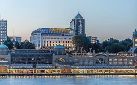 Hotel Hafen Hamburk Exterior photo