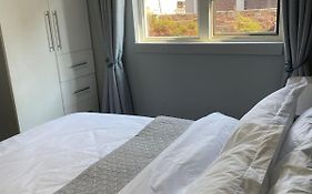 Bed and Breakfast 642 On Vincent Pretoria-Noord Exterior photo