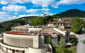 Hotel Zlaty Klucik - Golden Key With Luxury Spa Nitra Exterior photo