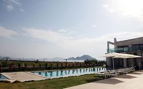 Aegean Pearl Suites Turgutreis Room photo