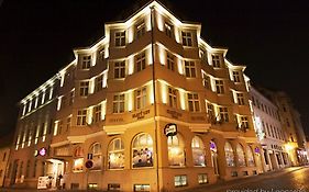 Hotel Zlatý Lev Žatec Exterior photo