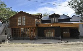 Apartmán Casa Departamento En El Bosque Ushuaia Exterior photo