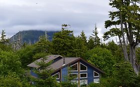 Vila Easy On The Edge Ucluelet Exterior photo