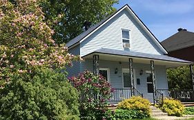 Vila Le Milka I Longueuil Exterior photo