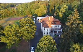 Hotel Vila Olga Jevany Exterior photo