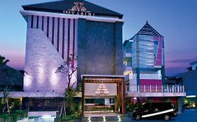 The Vasini Hotel Denpasar Exterior photo