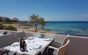 Bed and Breakfast Hostal Restaurante Playa Colonia de Sant Jordi Exterior photo