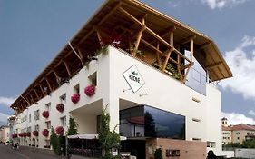 Krone Eat Drink Stay Brixen Exterior photo