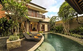 Aksata Villas Canggu Exterior photo