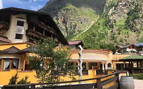 Tieflehner Hof Pitztalhaus Hotel Sankt Leonhard im Pitztal Exterior photo