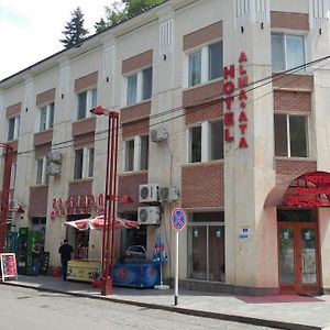 Alma-Ata Hotel Bordžomi Exterior photo