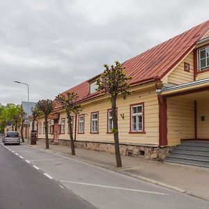 Hotel Puhkekodu Nr.17 Võru Exterior photo