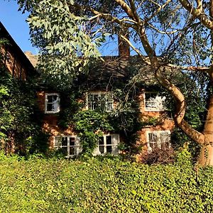 Bed and Breakfast The Old Dower House Whitchurch  Exterior photo