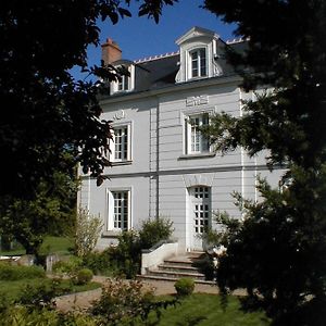 Bed and Breakfast Le Chat Courant Villandry Exterior photo