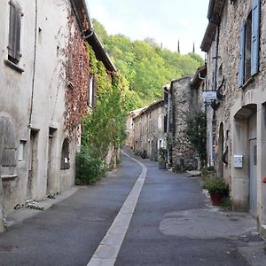 Bed and Breakfast La Cle Des Champs Saou Exterior photo