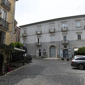 Bed and Breakfast Palazzo Ducale Pironti Campagna Exterior photo