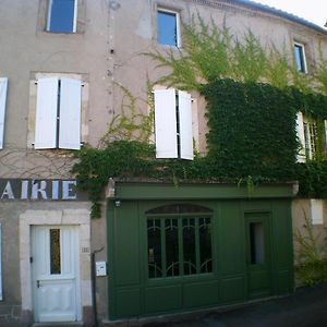 Bed and Breakfast Ancien Cafe De La Mairie Monesties Exterior photo