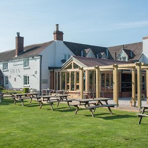 The Swan Inn Hanley Castle Exterior photo