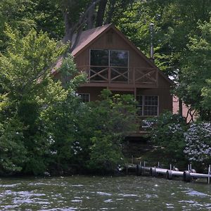 Vila Cabin Deck House - Formidable Cabin In Laurel Island East Hampton Exterior photo