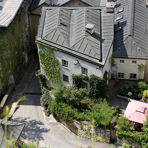 Amkapuziner Apartments Solnohrad Exterior photo