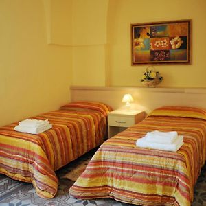 Bed and Breakfast L'Antica Dimora San Pietro Vernotico Exterior photo