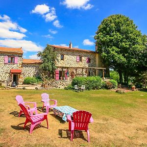 Bed and Breakfast Domaine De Bauzit Vals-pres-le-Puy Exterior photo