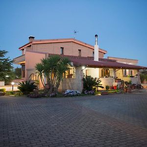 B&B Villagiulia Sogliano Cavour Exterior photo