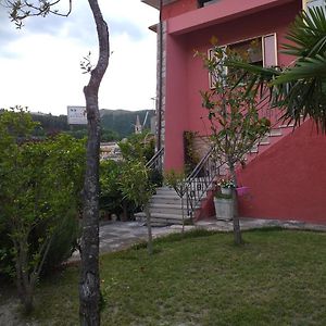 Bed and Breakfast Bed & Breakfast La Rosa Rossa Cagli Exterior photo