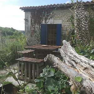 Apartmán Au Bout Du Chemin Bouteilles-Saint-Sébastien Exterior photo