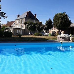 Vila Domaine De La Caure Bussiere-Dunoise Exterior photo