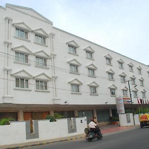 Hotel Parijatha Gateway Bengalúr Exterior photo