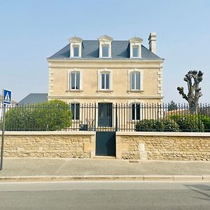 Bed and Breakfast La Maison De Martha Jaunay-Clan Exterior photo