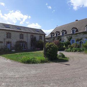 Bed and Breakfast Ferme De La Basse-Cour Gommerville Exterior photo