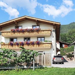 Apartmán Gaestehaus Zwischenberger Obervellach Exterior photo