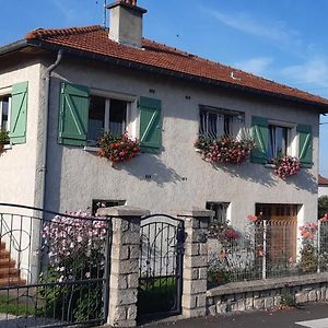 Bed and Breakfast Chez Evelyne Chambre D'Hotes Chez L'Habitant Verdun-sur-Meuse Exterior photo