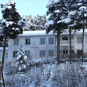 Bed and Breakfast Furulund Pensjonat Ron Exterior photo