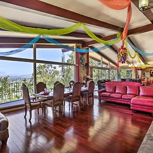 Vila Colorful El Cajon Gem Deck, Garden And Valley Views Exterior photo