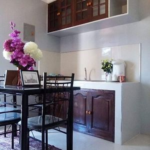 Apartmán Lp Madriaga Private Apt Fully Furnished W/Balcony Vigan Exterior photo