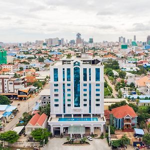 Ban Ban Hotel Phnompenh Exterior photo