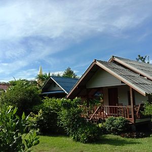 Hotel Cha Bungalow Ko Yao Noi Exterior photo