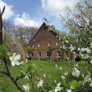 Apartmán Gaestehof Brockum, Altes Bauernhaus, Grosser Garten Exterior photo