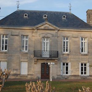 Penzion Chateau Begot Lansac  Exterior photo