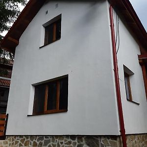 New And Comfortable Two Bedroom House Garana Exterior photo